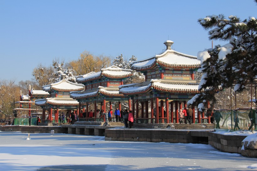 和初雪最温馨的相遇,和初雪撞个满怀