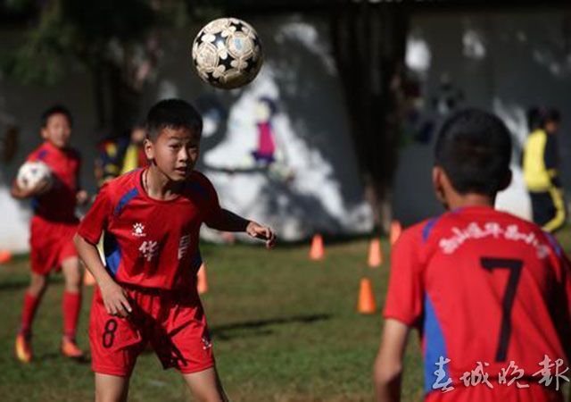 昆明市西山区华昌小学足球队,华昌小学的足球赛视频