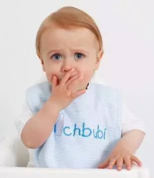 口臭是牙洞导致的吗,塞牙是不是导致口臭的直接原因