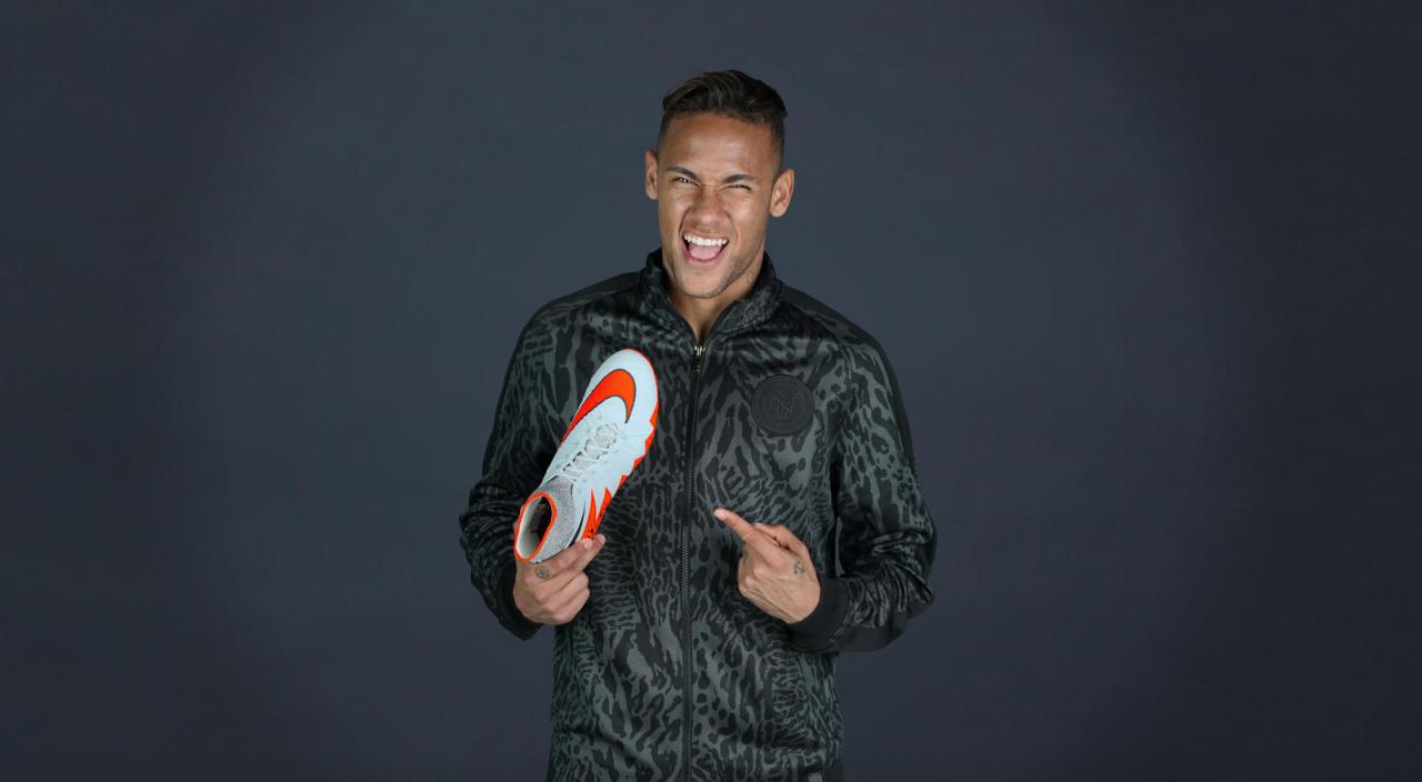 内马尔重新与耐克合作,你所不知道的克莱因蓝