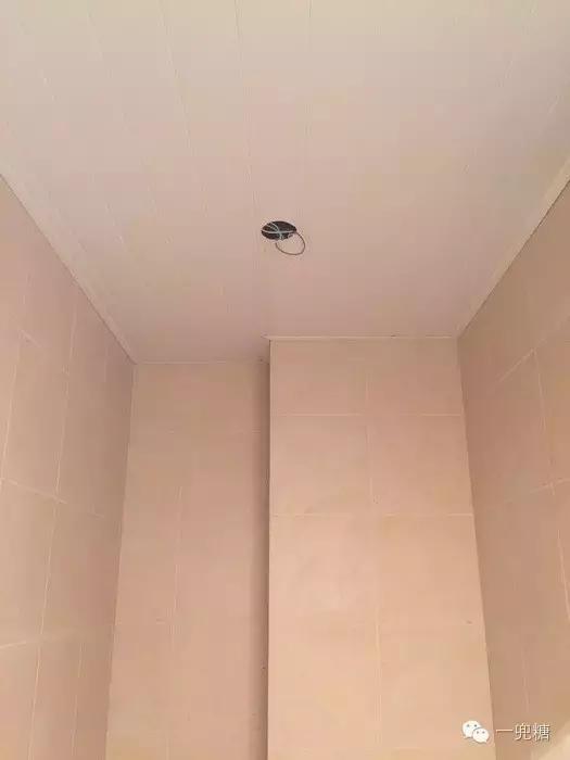 带浴缸三分离卫生间装修效果图,家装优秀案例布置