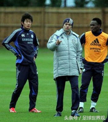 中国球员们无法复制的老照片王大雷为国米守门于海并肩魔力鸟