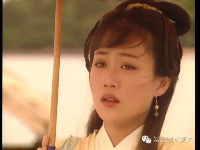 陈法蓉当面训斥梁小冰？老牌港姐撕逼居然只是为了一件外套！