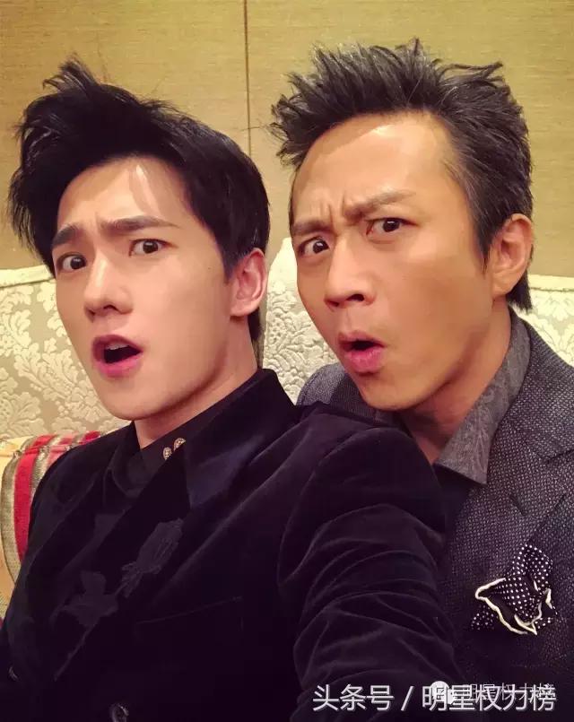 明星自拍除了卖萌还会搞怪！鹿晗TFBOYS教你自拍的正确姿势