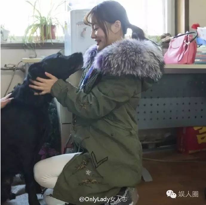 佟丽娅穿搭风格大衣,佟丽娅同款焦糖色大衣