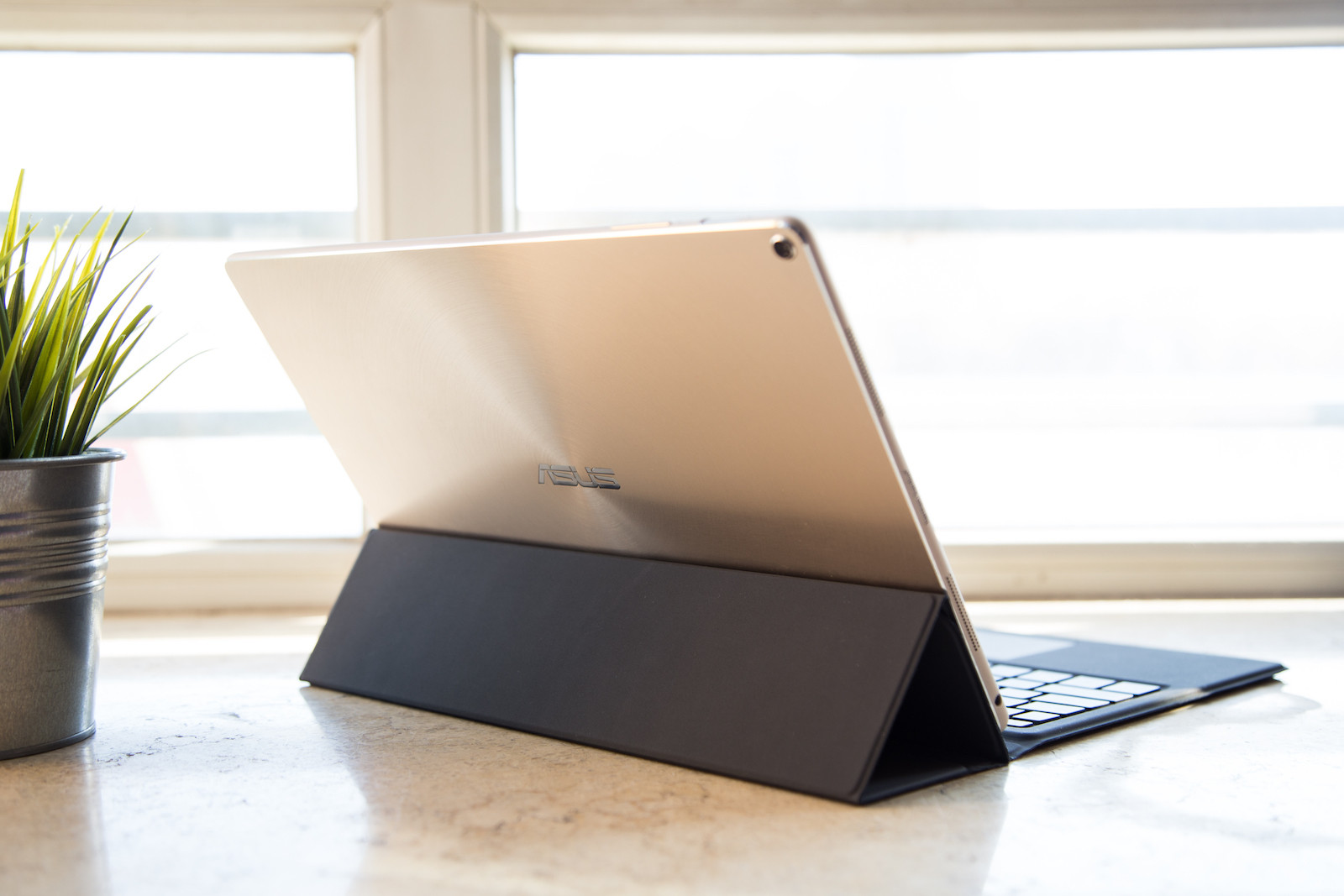 华硕灵焕3升级内存,影音效果好的笔记本