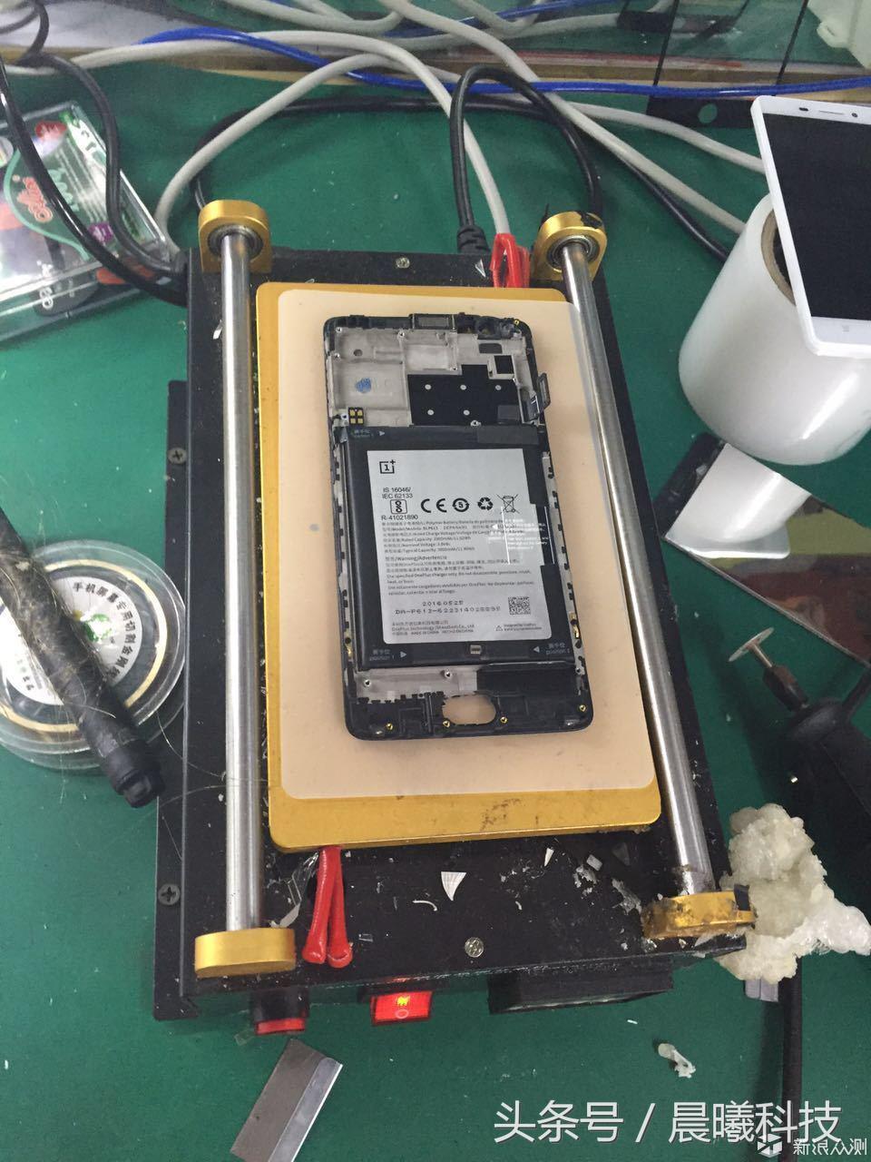 一加手机屏幕碎了维修,一加3屏幕拆解维修更换教程