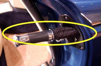 劳斯莱斯有多少把雨伞,一个劳斯莱斯车标值多少钱