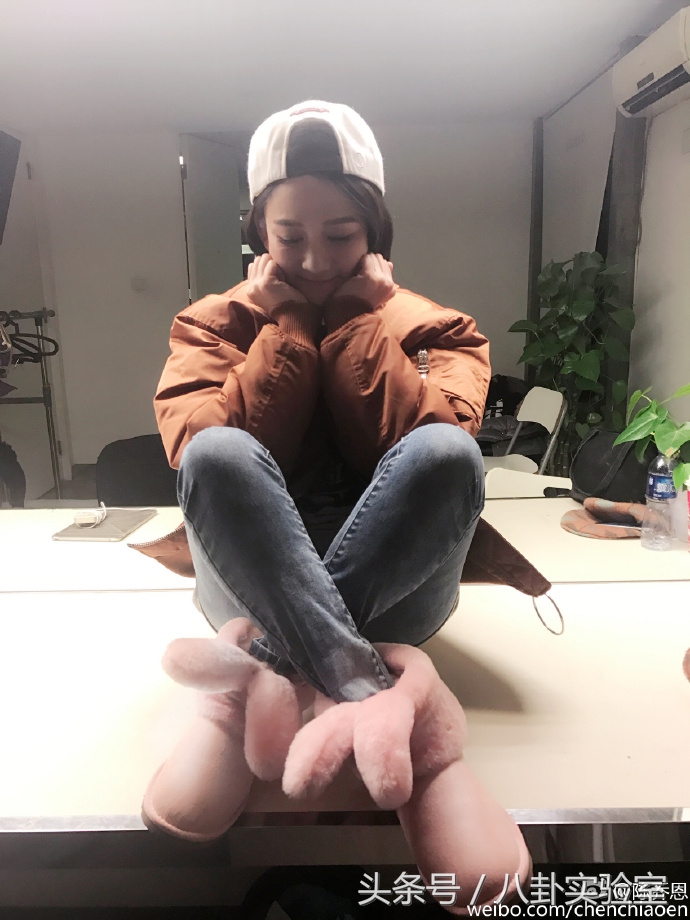 富二代郑恺,郑恺富二代疯狂追求女神