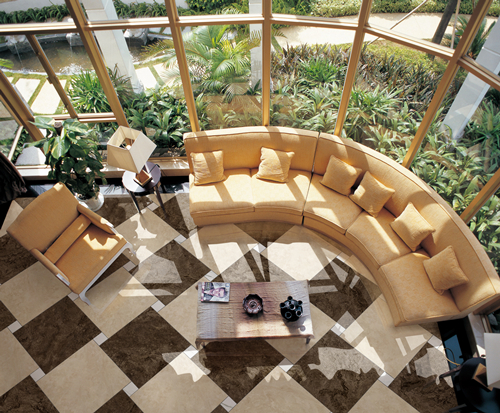 拖完地瓷砖为什么有鱼腥味,阴雨天拖地瓷砖腥味怎么弄的