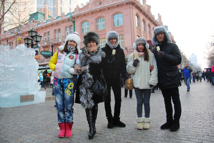 哈尔滨本地人冬天穿什么衣服,哈尔滨人冬天都穿啥保暖