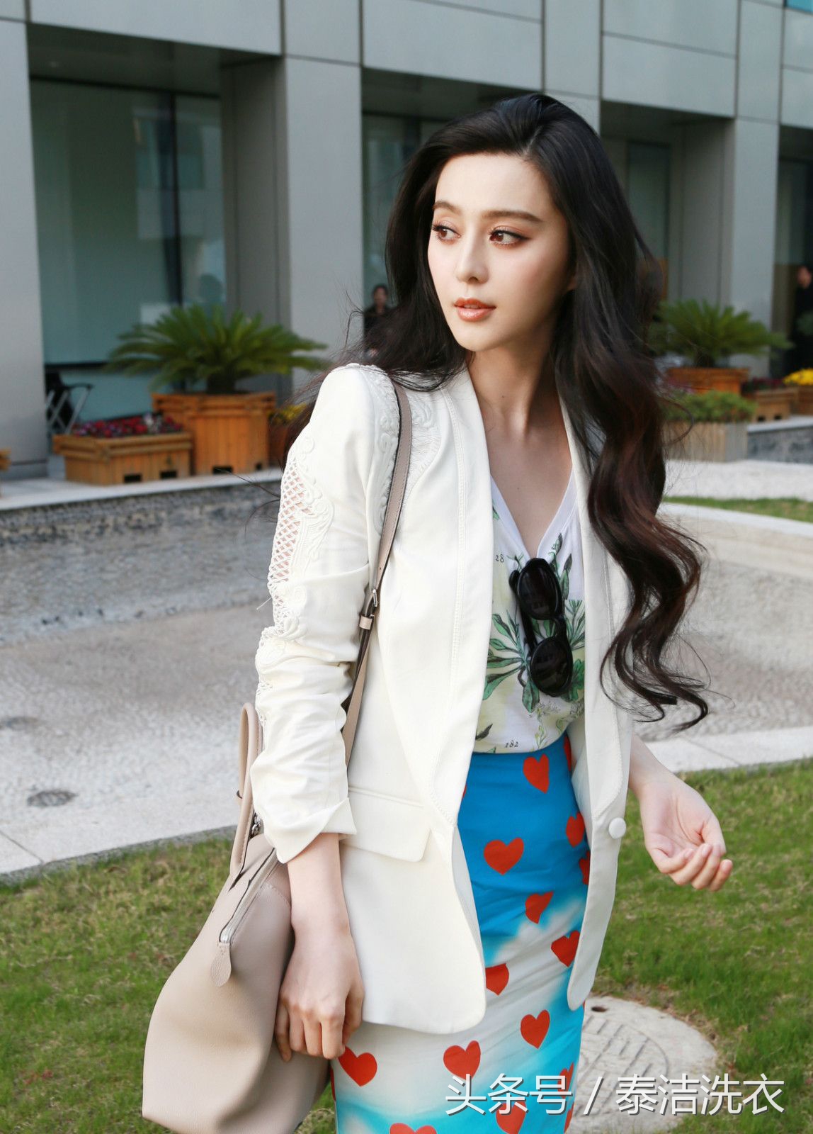 衣服太少了该怎么办,尽量少穿黄绿色衣服出门