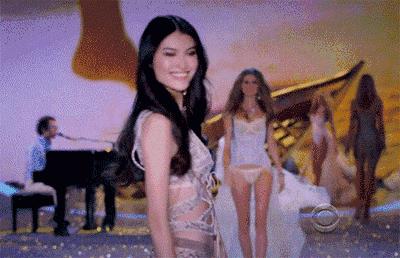 维密大秀惊艳瞬间,维密超清写真秀视频