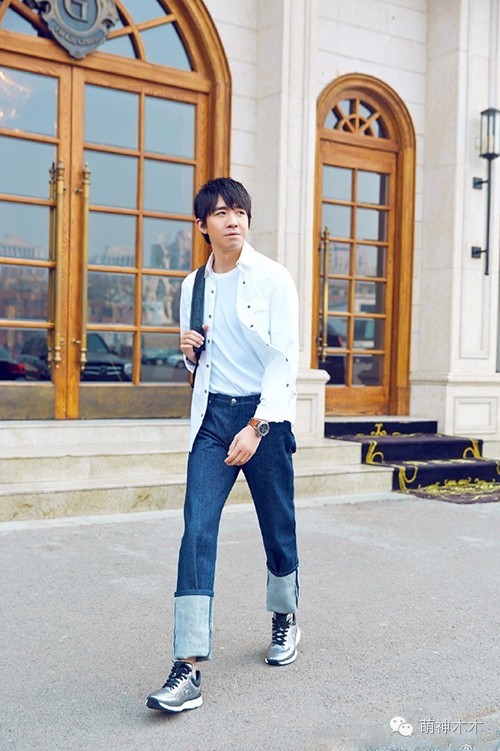 俞灏明烧伤后恢复了吗,被烧伤前的俞灏明照片