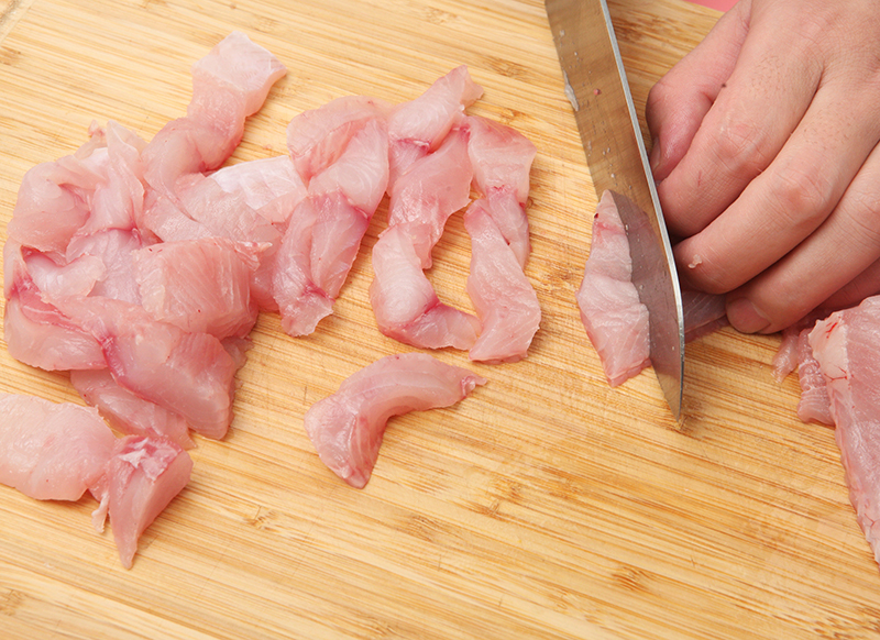 香港街头小吃第一名浓香咖喱鱼丸,香港阿姨咖喱鱼丸