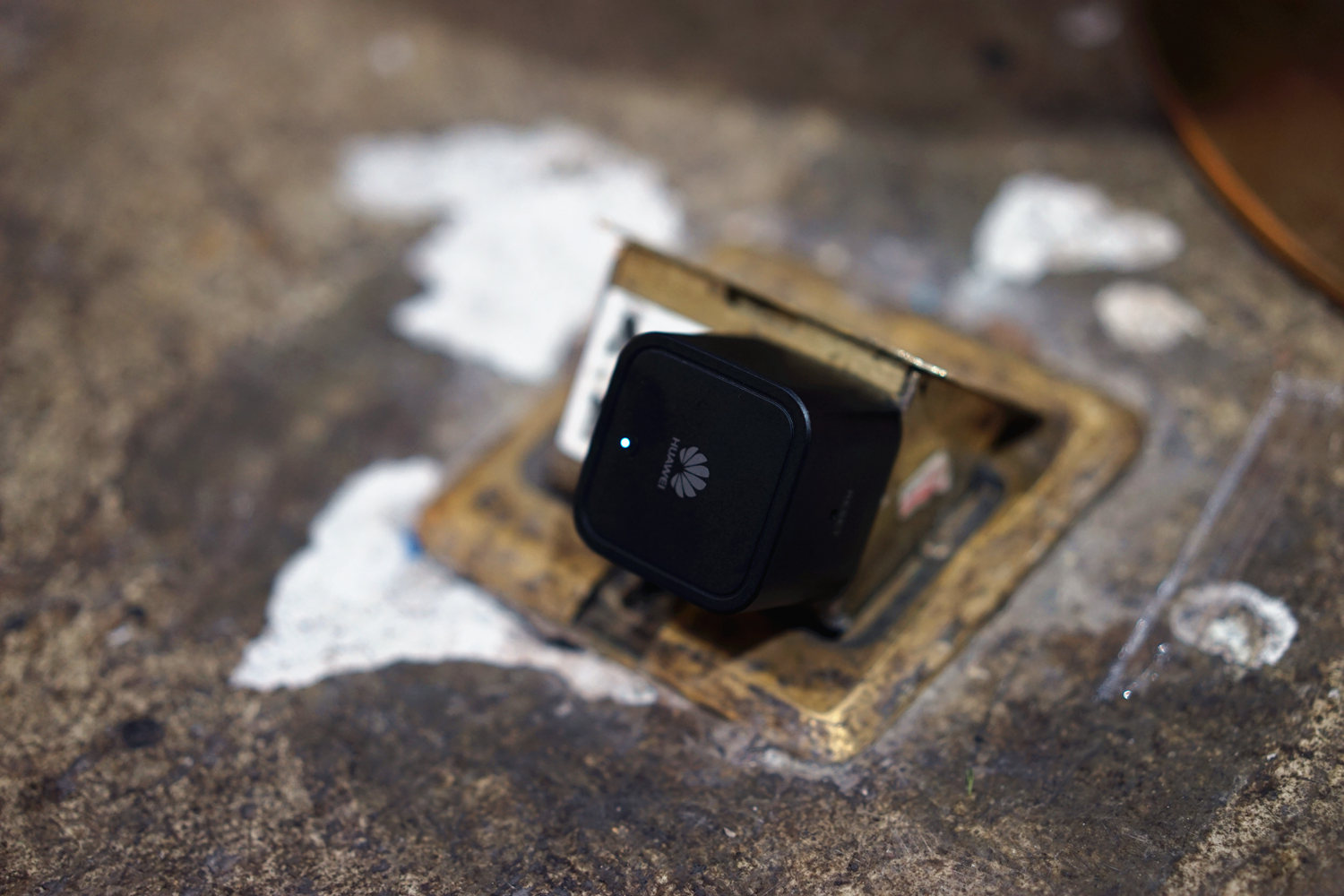 哪里信号弱,华为q1子母路由器评测