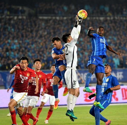 刘殿座国足门将,广州恒大守门员刘殿座在哪里