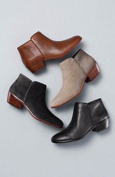 今年最流行的靴子是哪一款,时髦姑娘都说今年靴子要买潮色