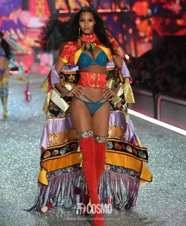 维密秀中国四美走秀,16年维密中国风