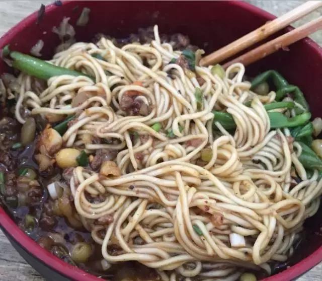 重庆小面哪一家最好吃,探店最正宗的重庆小面