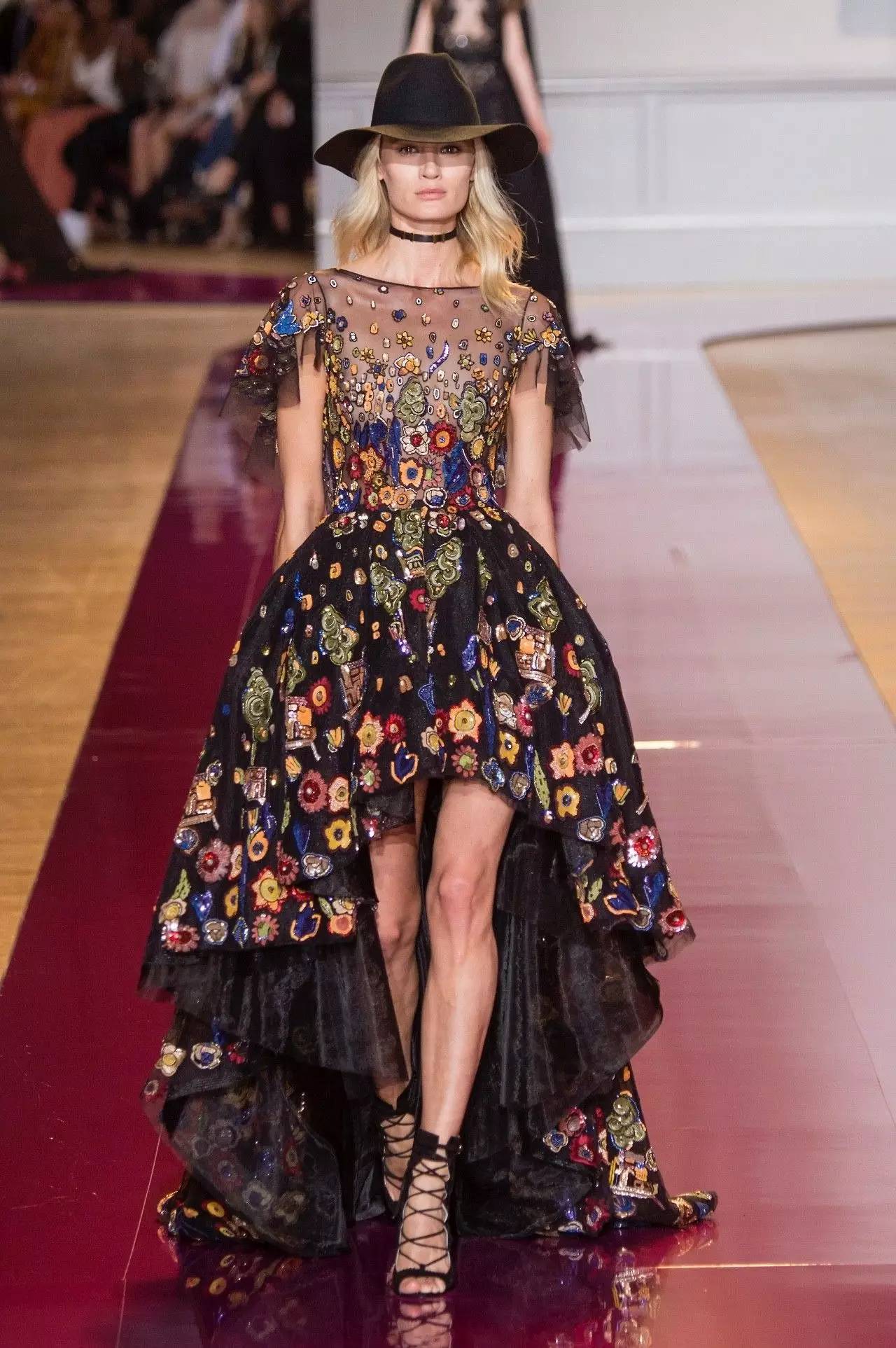 OMG｜单身汪慎入！这样的黑纱弄得我心里好痒痒！