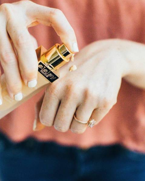 不脱妆不暗沉不斑驳粉底,不起皮的粉底