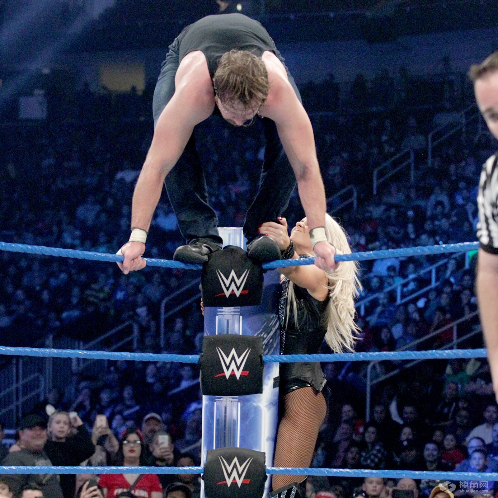 WWE驸马爷风云决战RVD！凯恩抛摔毕雪夫获全场欢呼！