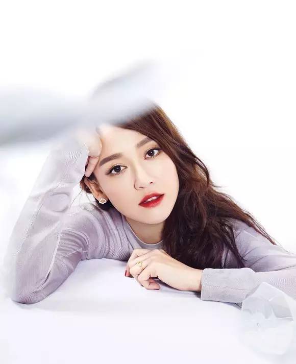 发际线太高怎么办不敢跑步,发际线太高怎样改善杨幂发型