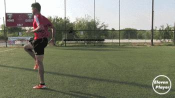 足球训练热身动作全集视频,青少年足球赛前热身