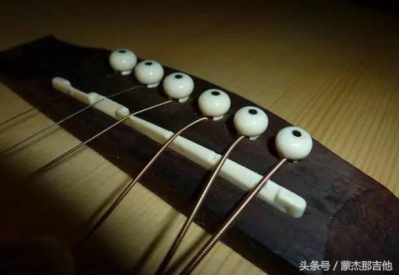 吉他6弦12品打品了怎么办,吉他弦距很高但还是打品怎么办