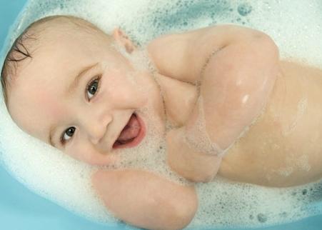 新生儿口腔有哪些可能出现的问题,新生儿常见的皮肤问题