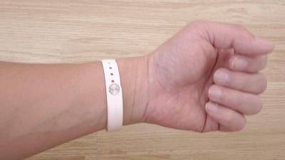 科技引领时尚精致令人折服——心麦XM-O1B1开心手环