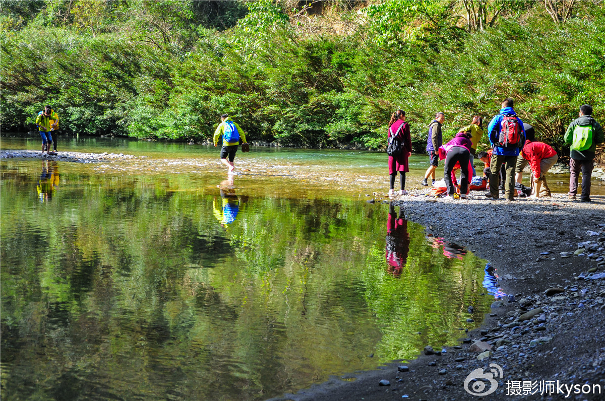 侠之梦受邀参与恩施坪坝营线路测试，冬季溯溪，冰冷刺骨，第一天