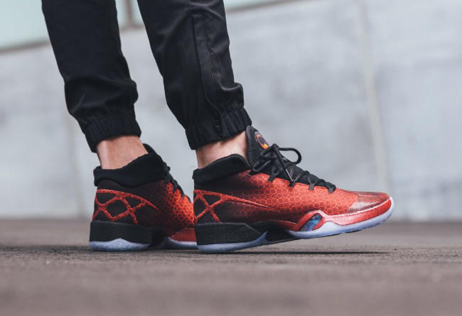 如何选择符合自己的篮球鞋楦型,怎么根据场地选篮球鞋