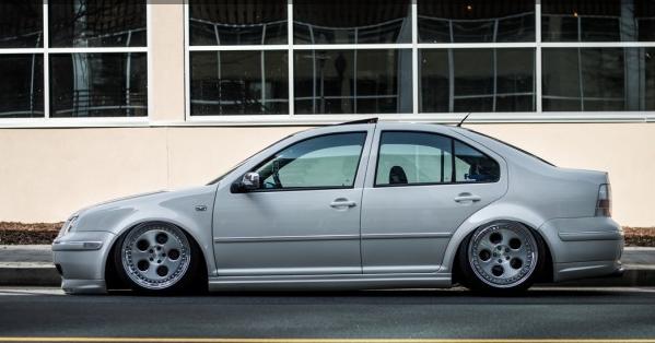 老款宝来降价多少,奥迪a3和宝来哪个更值得买