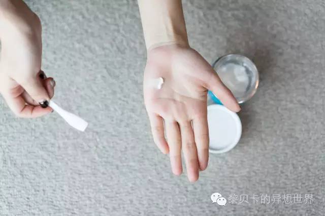 熬夜皮肤干燥缺水如何快速恢复,熬夜皮肤干燥起皮怎么办