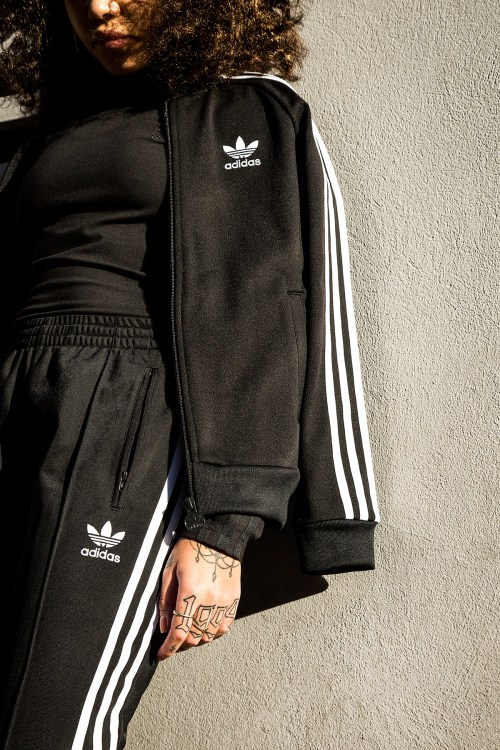 三叶草tubular平替,三叶草tubulardoomsock