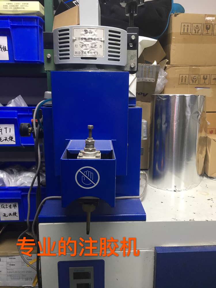 宝骏560原厂大灯广西彤明车灯,宝骏560改led双光透镜路面效果