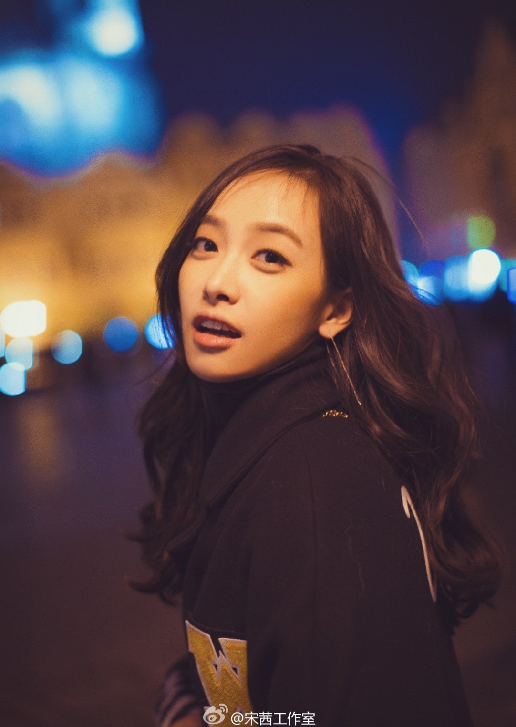 发际线太高怎么办不敢跑步,发际线太高怎样改善杨幂发型