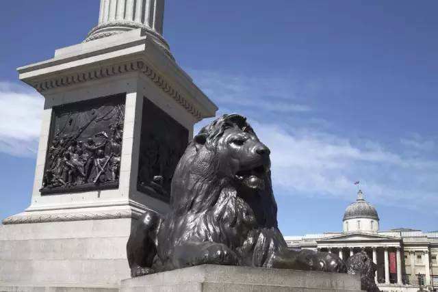 美国妹子表达对英国的羡慕嫉妒和爱：他们有哈利·波特，我们只有暮光之城