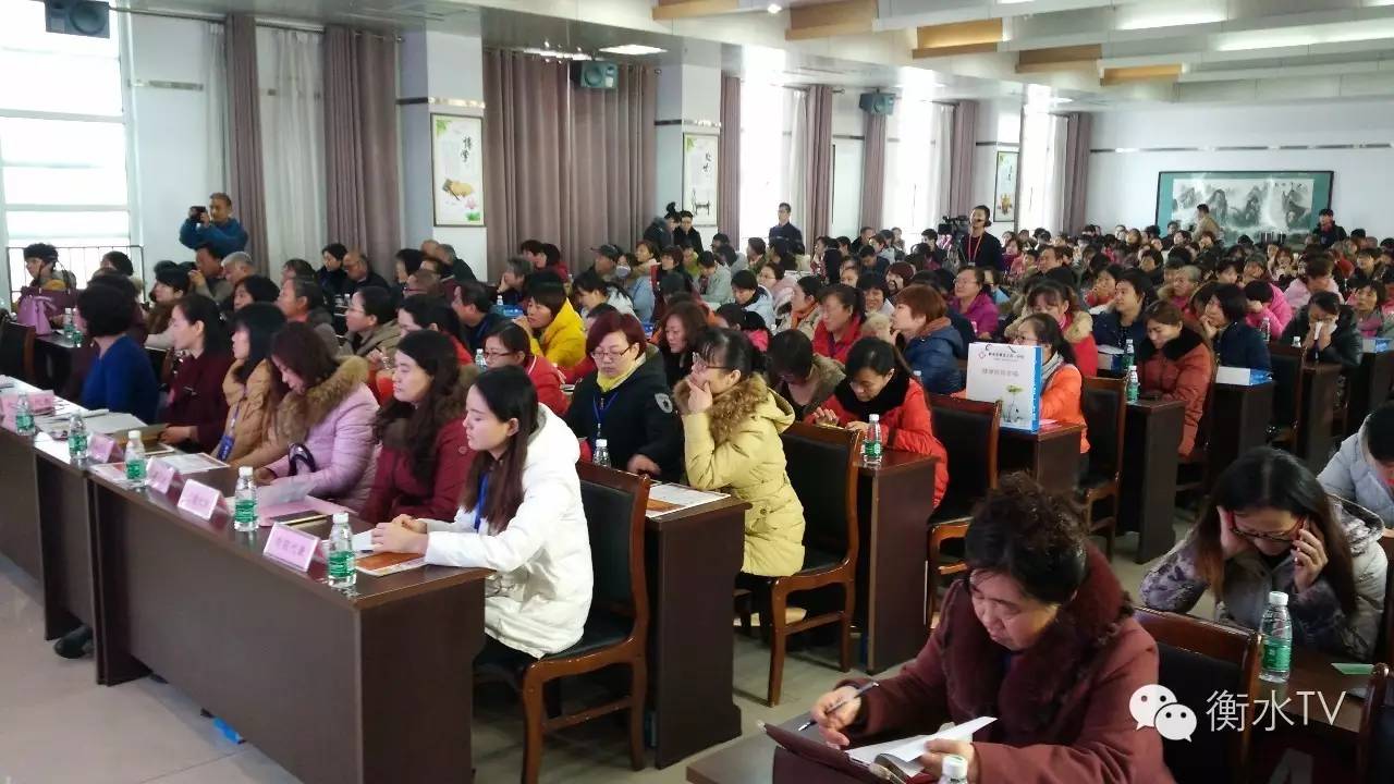 12月3日衡水市“首届妇科微创技术普及与推广研讨会”在第五人民医院一分院隆重举行