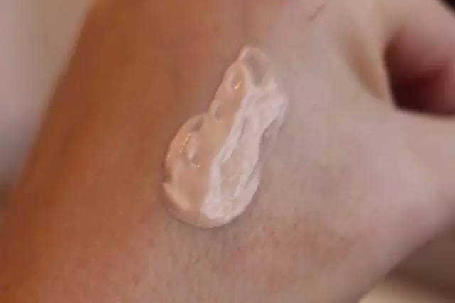 干皮秋冬最好用的24小时粉底液,怎么选择一款适合混干皮的粉底液