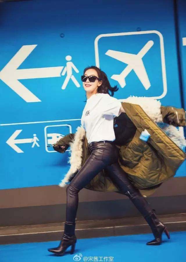 江疏影和戚薇的穿衣搭配,江疏影戚薇同款