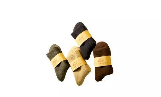 冬天真的拒绝不了这种软糯羊毛袜,想要简单的保暖又便宜的袜子