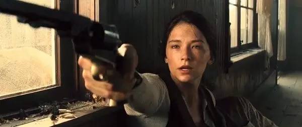 这部边看边吐的翻版《七武士》，最终还是让我燃起