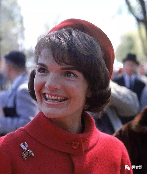 tiffany钻戒取不下来,爱情会过期承诺会失效