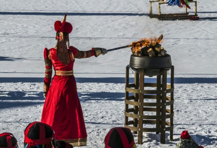 查干湖冬捕纪录片全集,查干湖冬捕地点在哪里