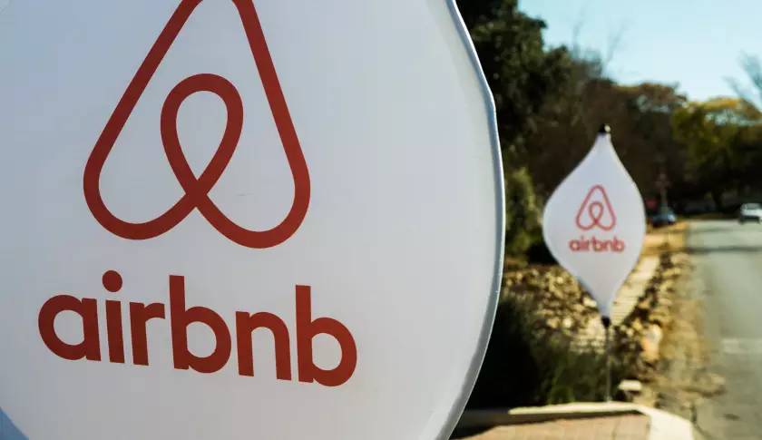 硅谷大新闻-Facebook发布多人视频群聊功能