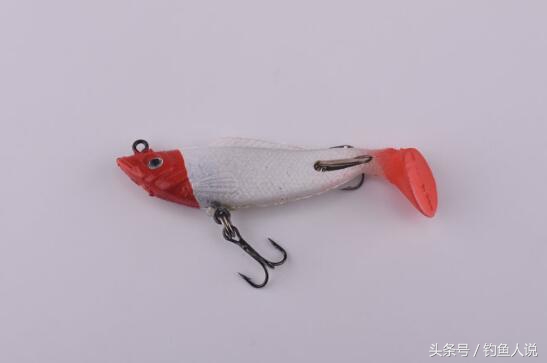 软虫路亚黑鱼是沉底还是浮水,软虫钓黑鱼用浮水还是沉水的