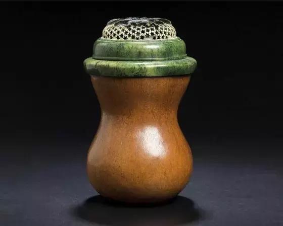 虬角做成的蒙芯，何其美丽！